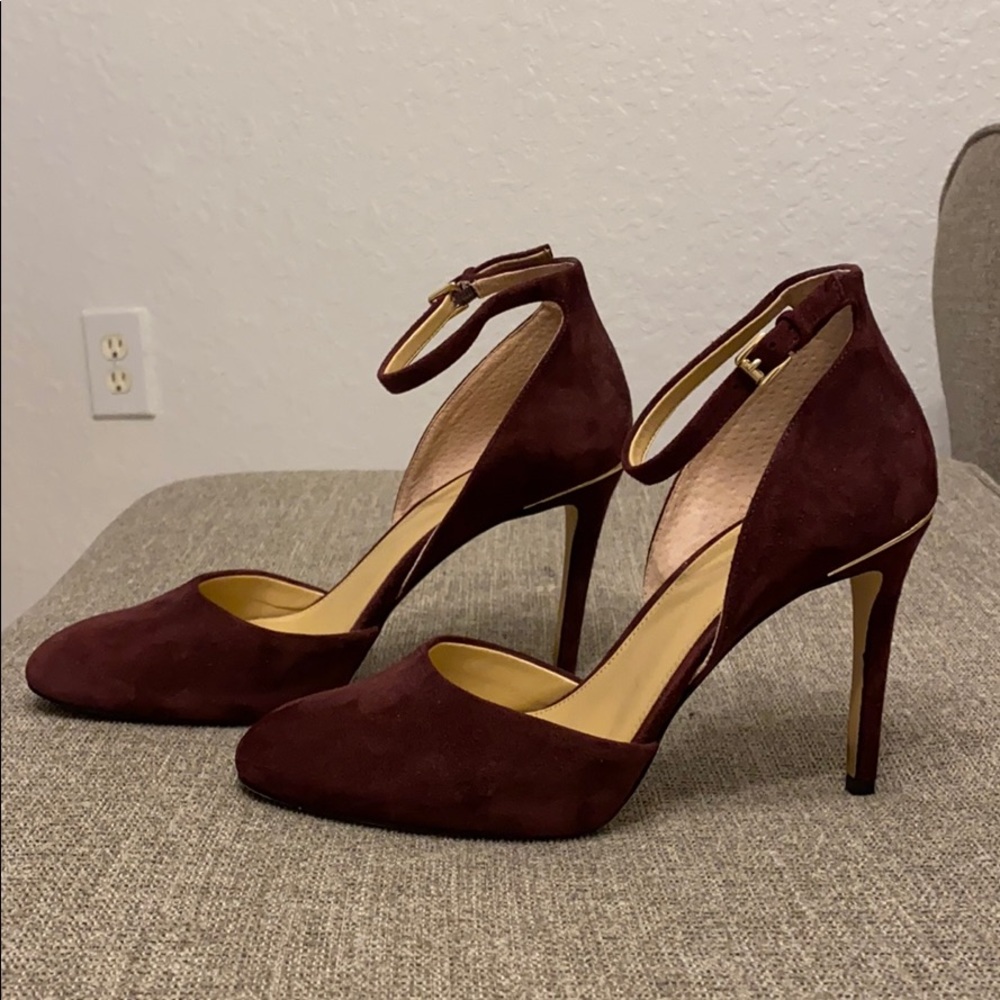 Michael kors Georgia suede pumps